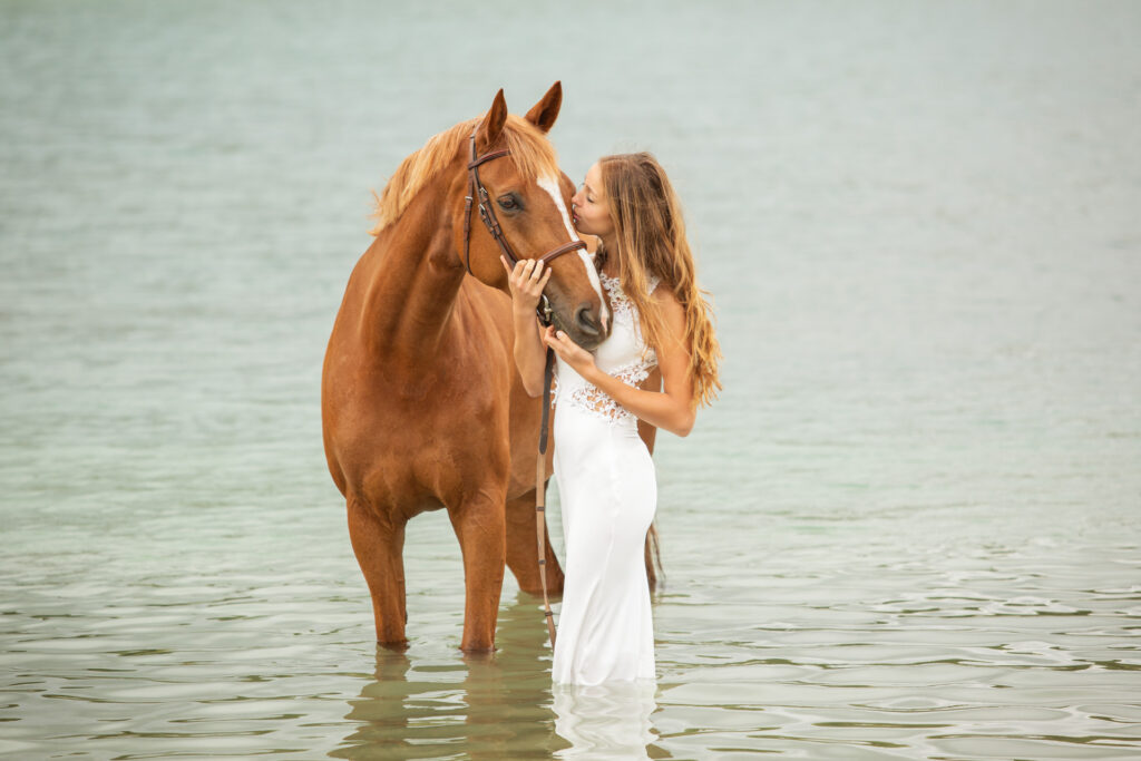 Pferdemädchen und die große Liebe Janina Eberle Tierfotografie
