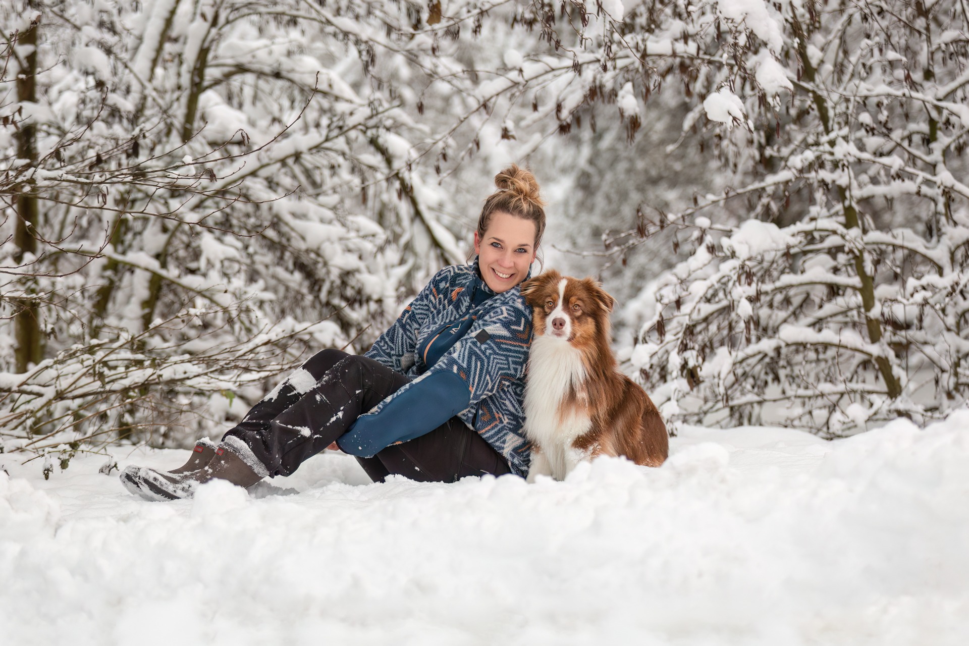 Schneeshooting mit Hund Janina Eberle Tierfotografie